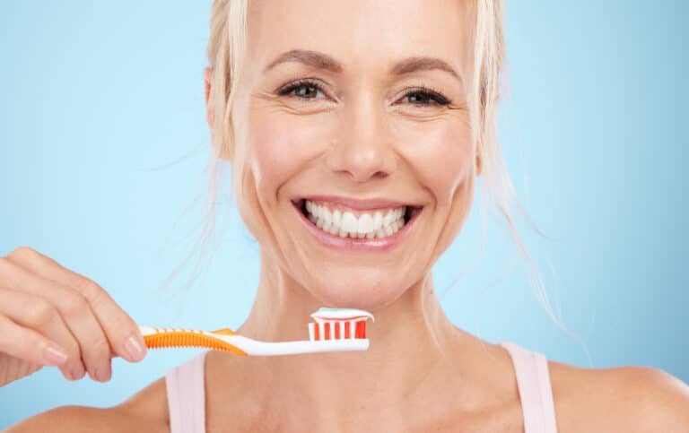 How to Brush Your Teeth Properly
